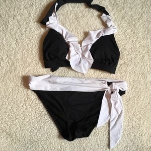 Black & White Ruffle Bikini
